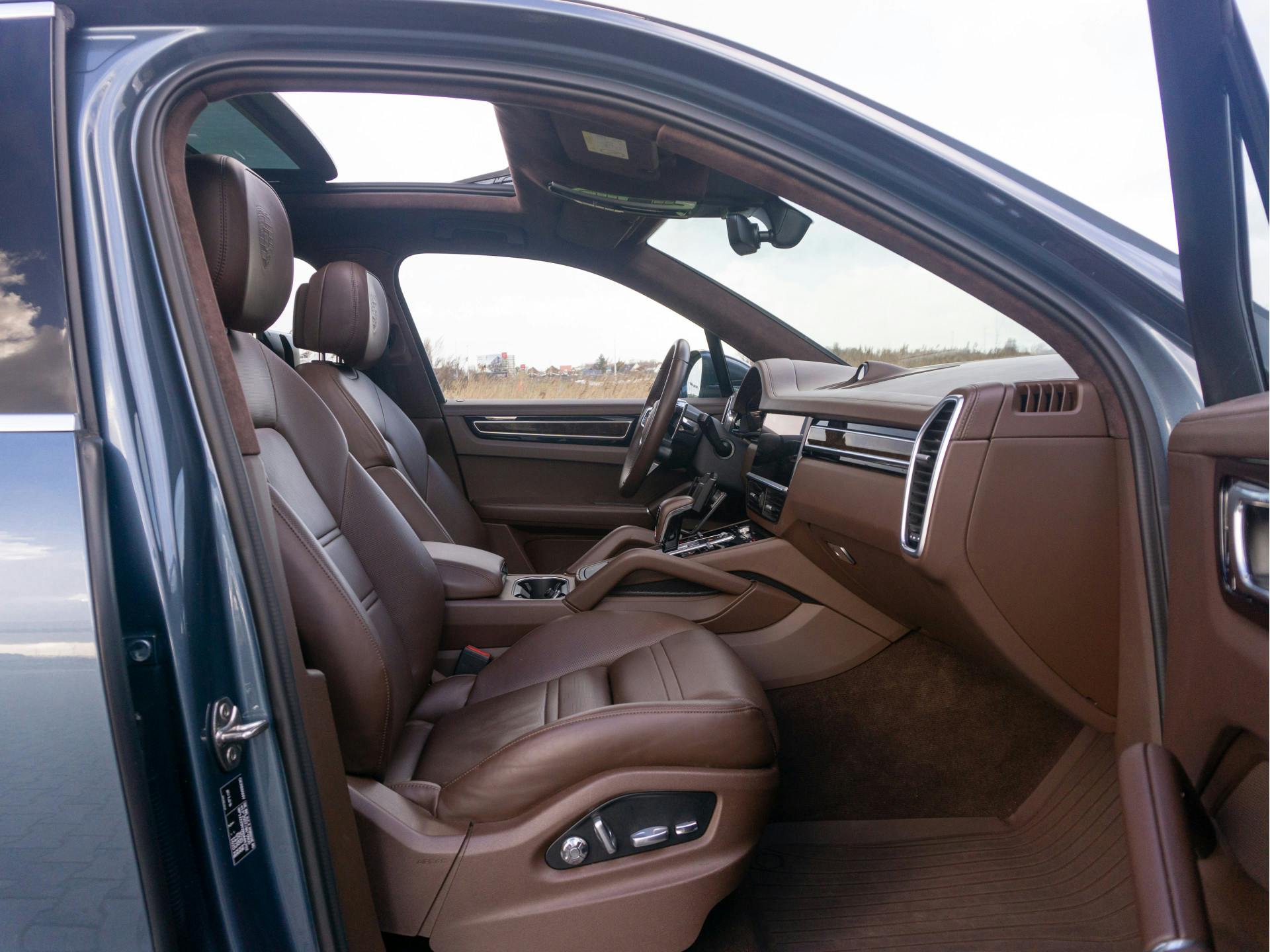 Porsche Cayenne 3.0 E-Hybrid | Bose | Panorama | Chrono | Luchtvering